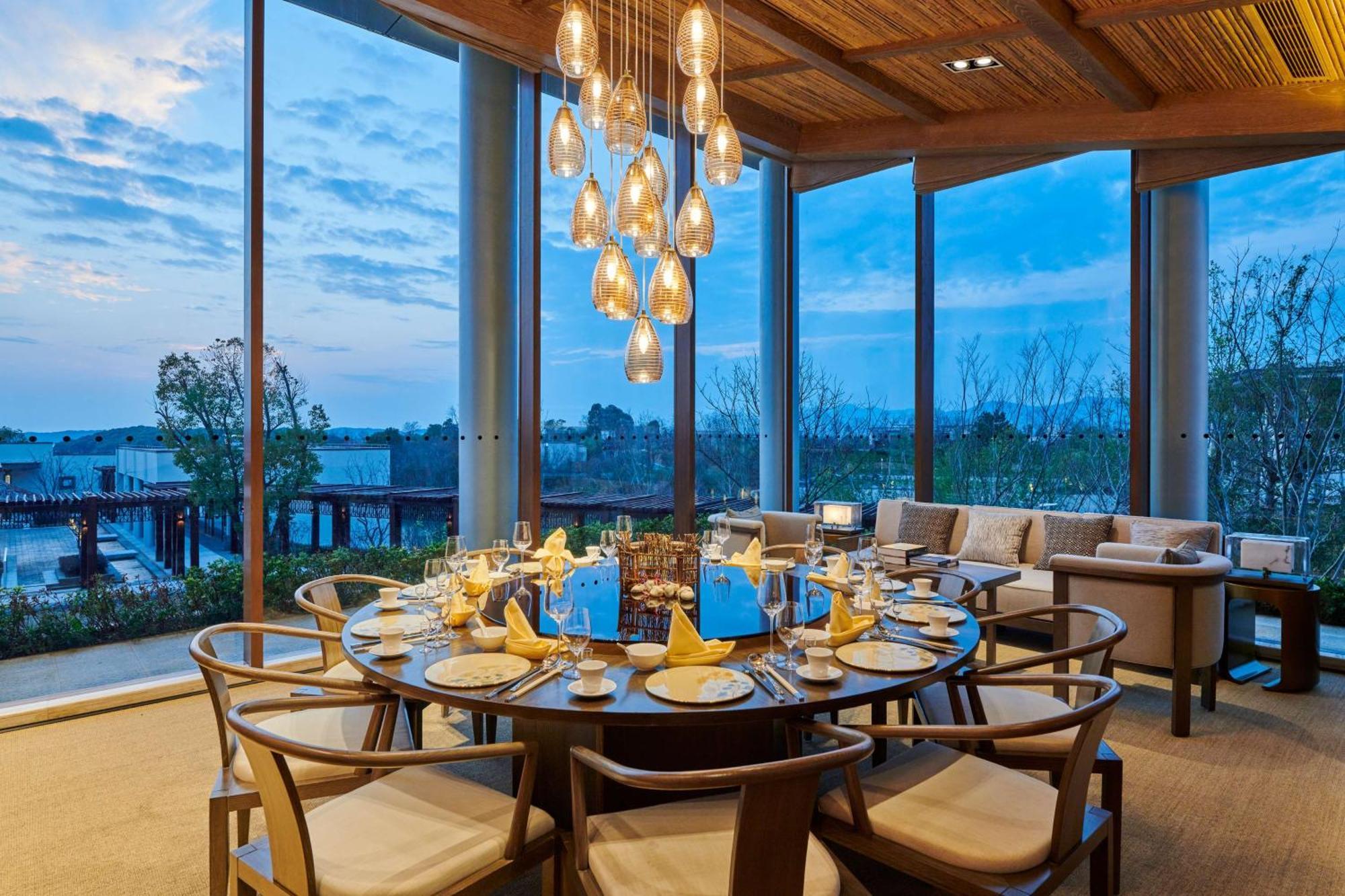 Lushan West Sea Resort, Curio Collection By Hilton Jiujiang  Экстерьер фото