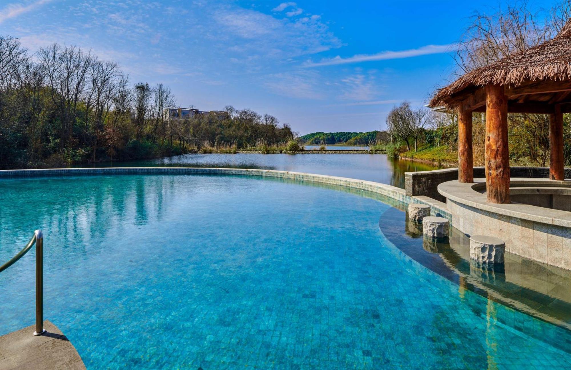 Lushan West Sea Resort, Curio Collection By Hilton Jiujiang  Экстерьер фото